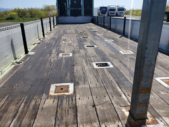 いすゞギガアルミブロック大型（10t）[写真07]