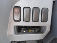 三菱ふそうキャンター平ボディ小型（2t・3t）[写真27]