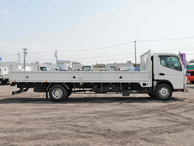 三菱ふそうキャンター平ボディ小型（2t・3t）[写真04]
