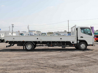 三菱ふそうキャンター平ボディ小型（2t・3t）[写真04]