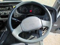 三菱ふそうスーパーグレートアルミウイング大型（10t）[写真14]