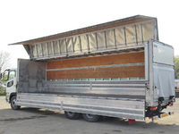 三菱ふそうスーパーグレートアルミウイング大型（10t）[写真21]