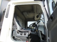 三菱ふそうスーパーグレートアルミウイング大型（10t）[写真09]