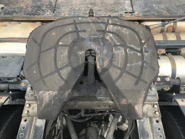 日野プロフィアトレーラーヘッド（トラクターヘッド）大型（10t）[写真16]