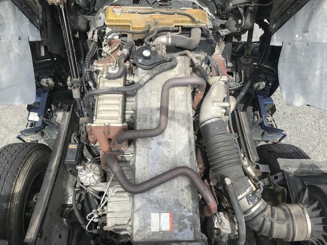 日野プロフィアトレーラーヘッド（トラクターヘッド）大型（10t）[写真22]