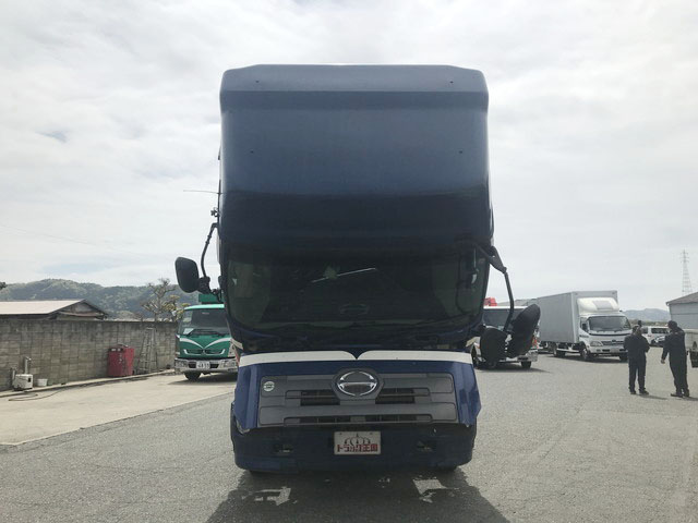 日野プロフィアトレーラーヘッド（トラクターヘッド）大型（10t）[写真08]