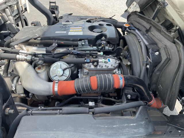 いすゞエルフ冷凍車（冷蔵車）小型（2t・3t）[写真25]