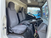 いすゞエルフ冷凍車（冷蔵車）小型（2t・3t）[写真30]