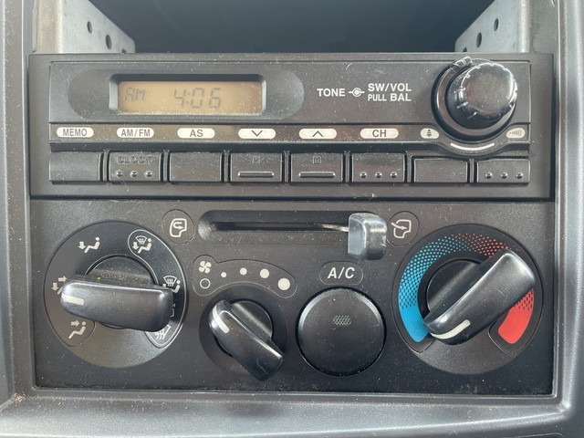 いすゞエルフ冷凍車（冷蔵車）小型（2t・3t）[写真34]