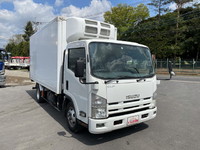 いすゞエルフ冷凍車（冷蔵車）小型（2t・3t）[写真03]