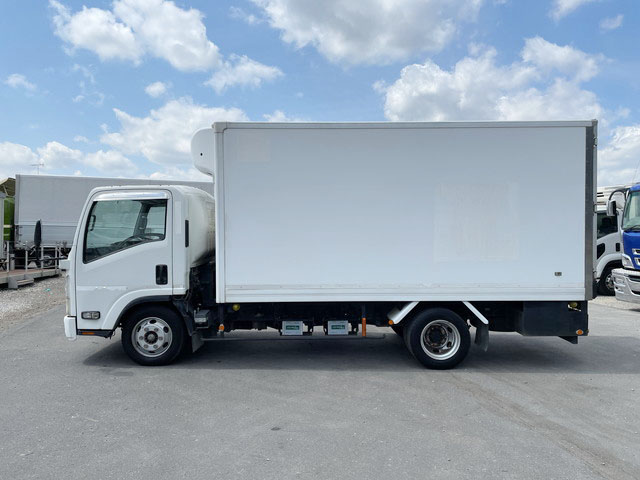 いすゞエルフ冷凍車（冷蔵車）小型（2t・3t）[写真05]