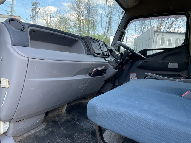 三菱ふそうキャンタークレーン4段小型（2t・3t）[写真30]