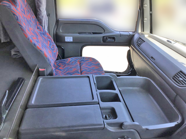 いすゞギガアルミブロック大型（10t）[写真24]