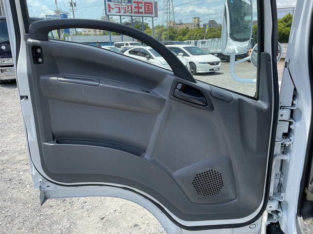 いすゞエルフアルミバン小型（2t・3t）[写真26]