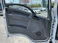 いすゞエルフアルミバン小型（2t・3t）[写真26]