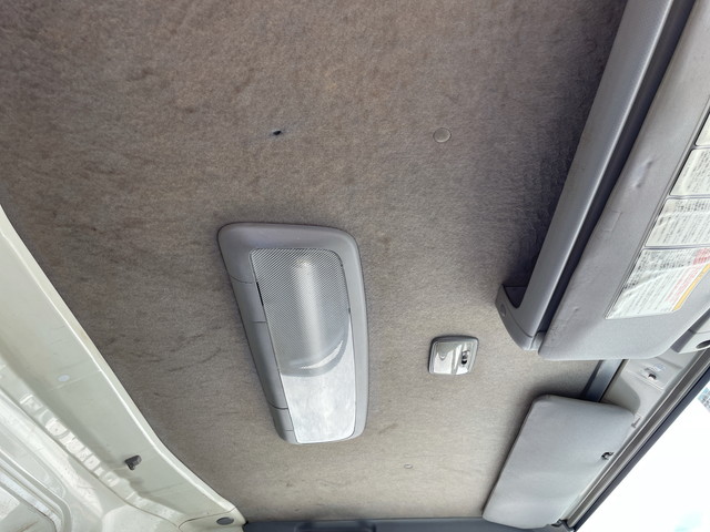 いすゞエルフアルミバン小型（2t・3t）[写真32]