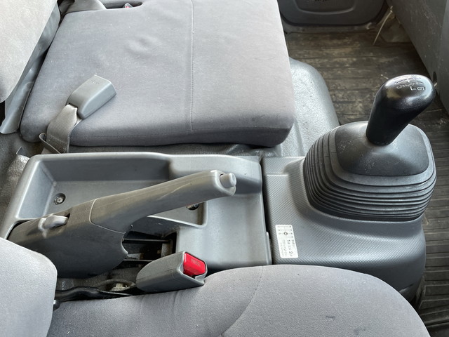 いすゞエルフアルミバン小型（2t・3t）[写真34]