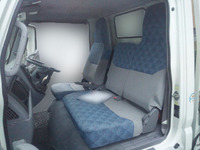 三菱ふそうキャンター平ボディ小型（2t・3t）[写真17]