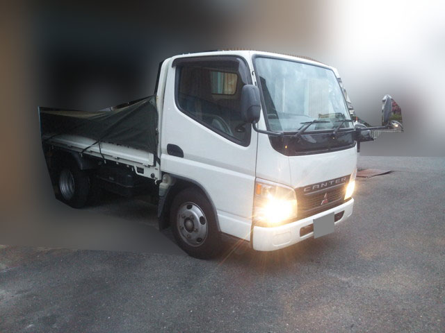 三菱ふそうキャンター平ボディ小型（2t・3t）[写真02]