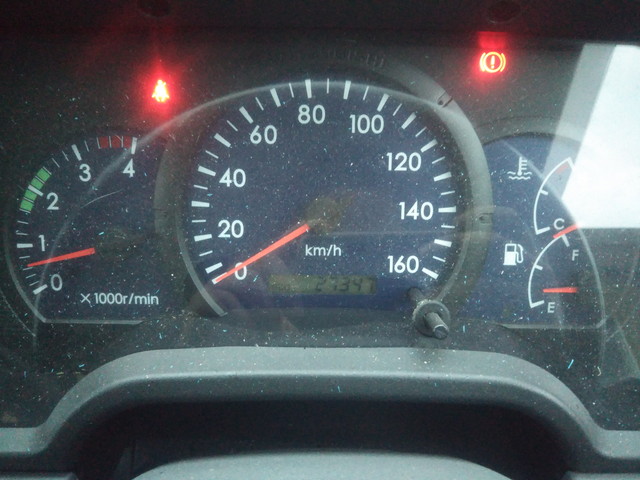 三菱ふそうキャンター平ボディ小型（2t・3t）[写真24]