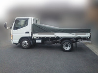 三菱ふそうキャンター平ボディ小型（2t・3t）[写真03]