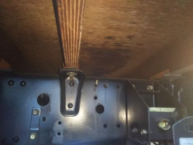 三菱ふそうキャンター平ボディ小型（2t・3t）[写真08]