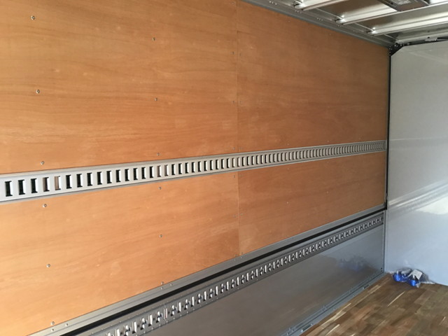 日野レンジャーアルミウイング中型（4t）[写真10]