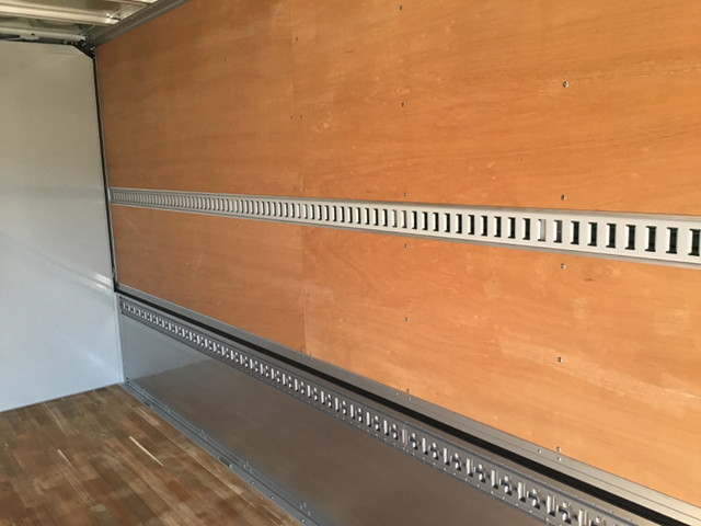 日野レンジャーアルミウイング中型（4t）[写真11]