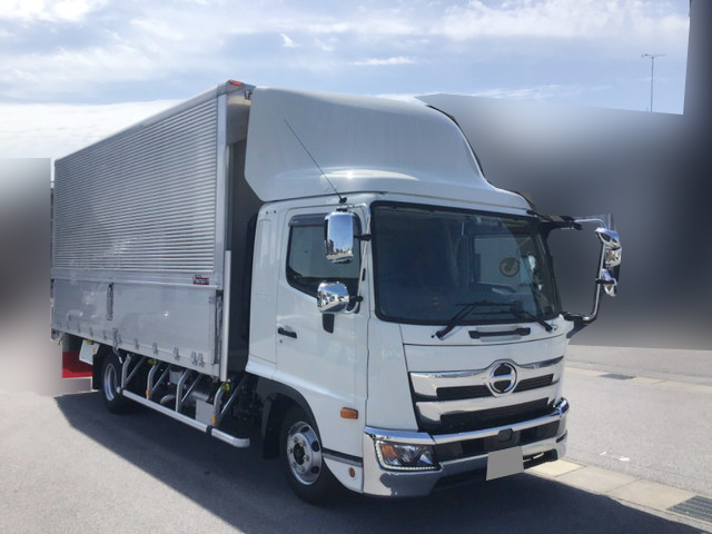 日野レンジャーアルミウイング中型（4t）[写真03]