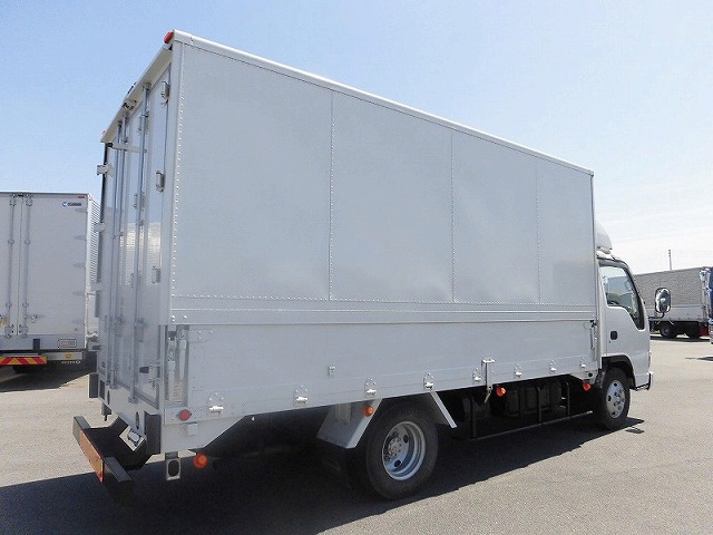 いすゞエルフパネルウイング小型（2t・3t）[写真04]