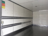 三菱ふそうキャンターアルミバン小型（2t・3t）[写真12]