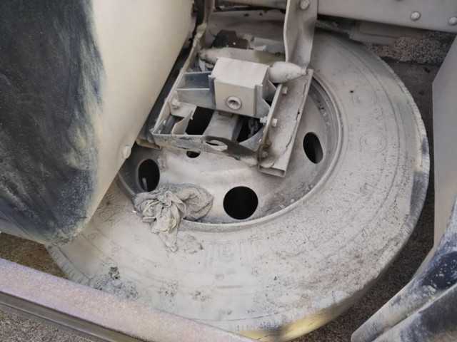 三菱ふそうスーパーグレートダンプ大型（10t）[写真11]