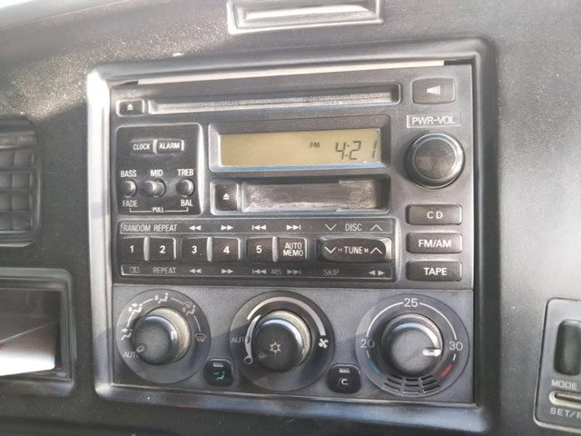 三菱ふそうスーパーグレートダンプ大型（10t）[写真30]