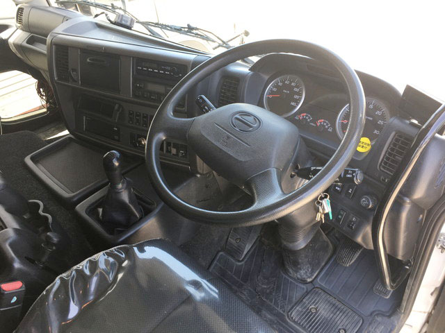 日野プロフィアクレーン4段大型（10t）[写真32]