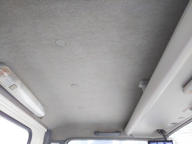 いすゞエルフ冷凍車（冷蔵車）小型（2t・3t）[写真33]