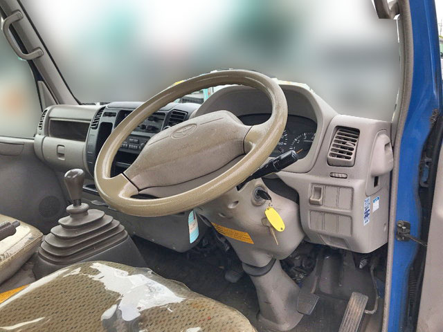 トヨタダイナ平ボディ小型（2t・3t）[写真25]