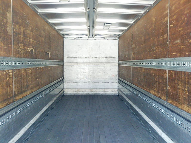 三菱ふそうファイターアルミウイング中型（4t）[写真13]