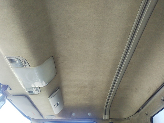 三菱ふそうファイターアルミウイング中型（4t）[写真33]