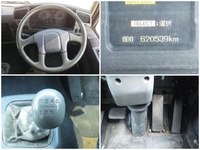 三菱ふそうファイターアルミウイング中型（4t）[写真34]