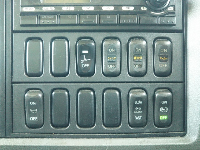 三菱ふそうファイターアルミウイング中型（4t）[写真36]