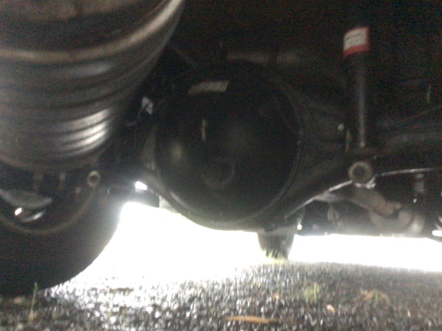 三菱ふそうキャンター平ボディ小型（2t・3t）[写真14]