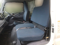 三菱ふそうキャンター平ボディ小型（2t・3t）[写真20]