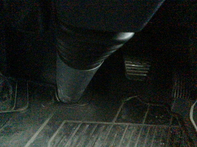 三菱ふそうキャンター平ボディ小型（2t・3t）[写真27]