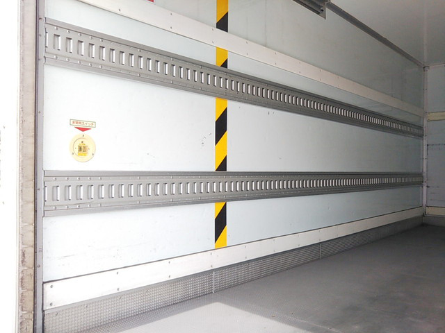 日野デュトロ冷凍車（冷蔵車）小型（2t・3t）[写真14]