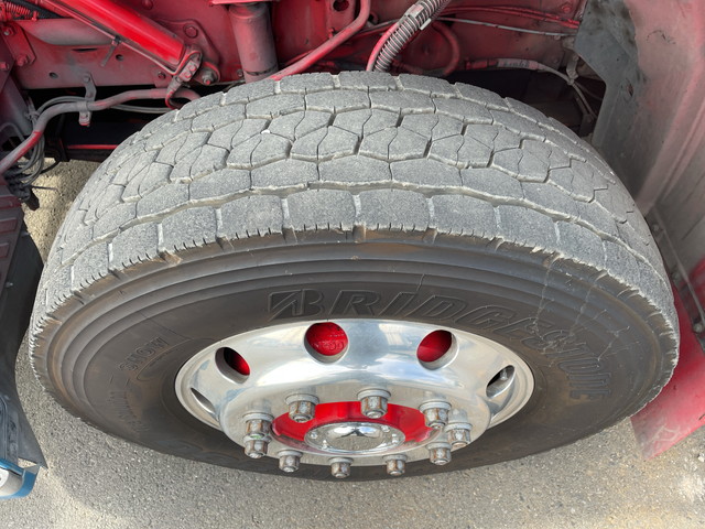 UDトラックスクオンアームロール大型（10t）[写真20]