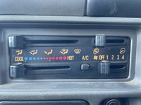 いすゞエルフダブルキャブ・ダンプ小型（2t・3t）[写真32]