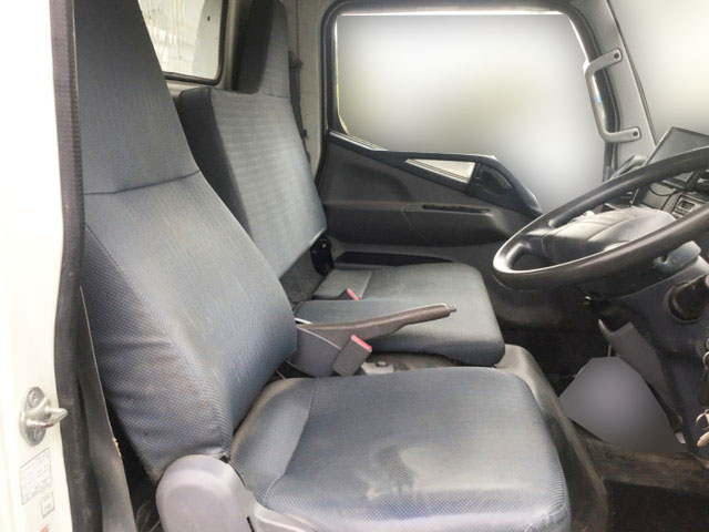 三菱ふそうキャンターダンプ小型（2t・3t）[写真12]