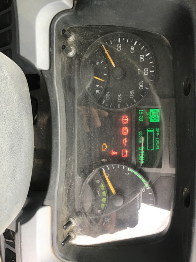 三菱ふそうキャンターダンプ小型（2t・3t）[写真14]