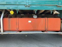 いすゞフォワード平ボディ中型（4t）[写真17]