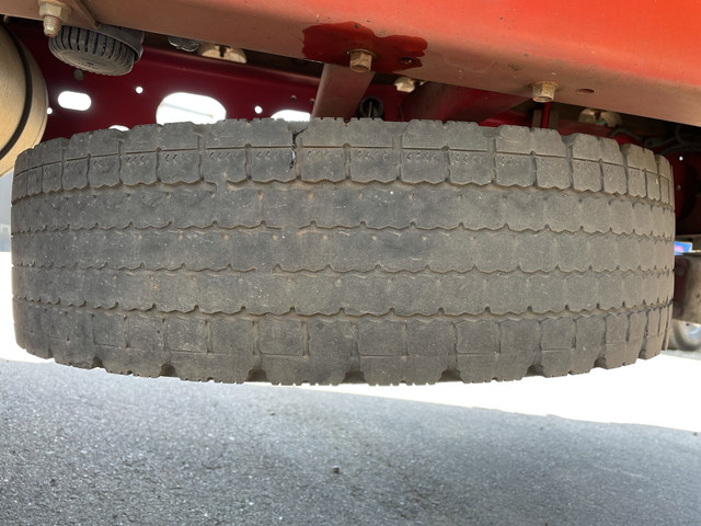 いすゞフォワード平ボディ中型（4t）[写真18]